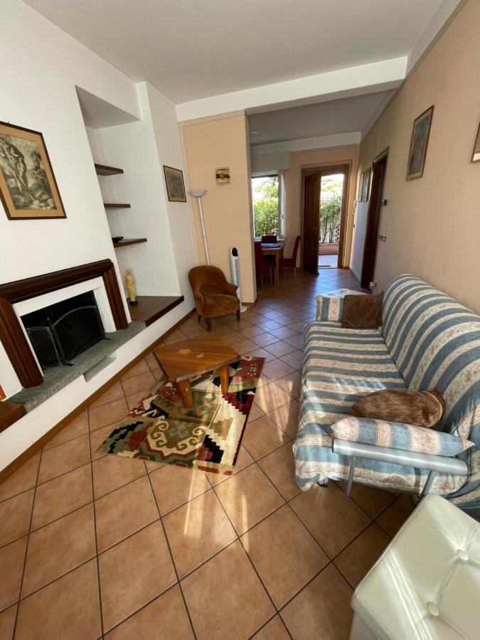Ferienwohnung La Casa Dei Sogni Intra Exterior foto